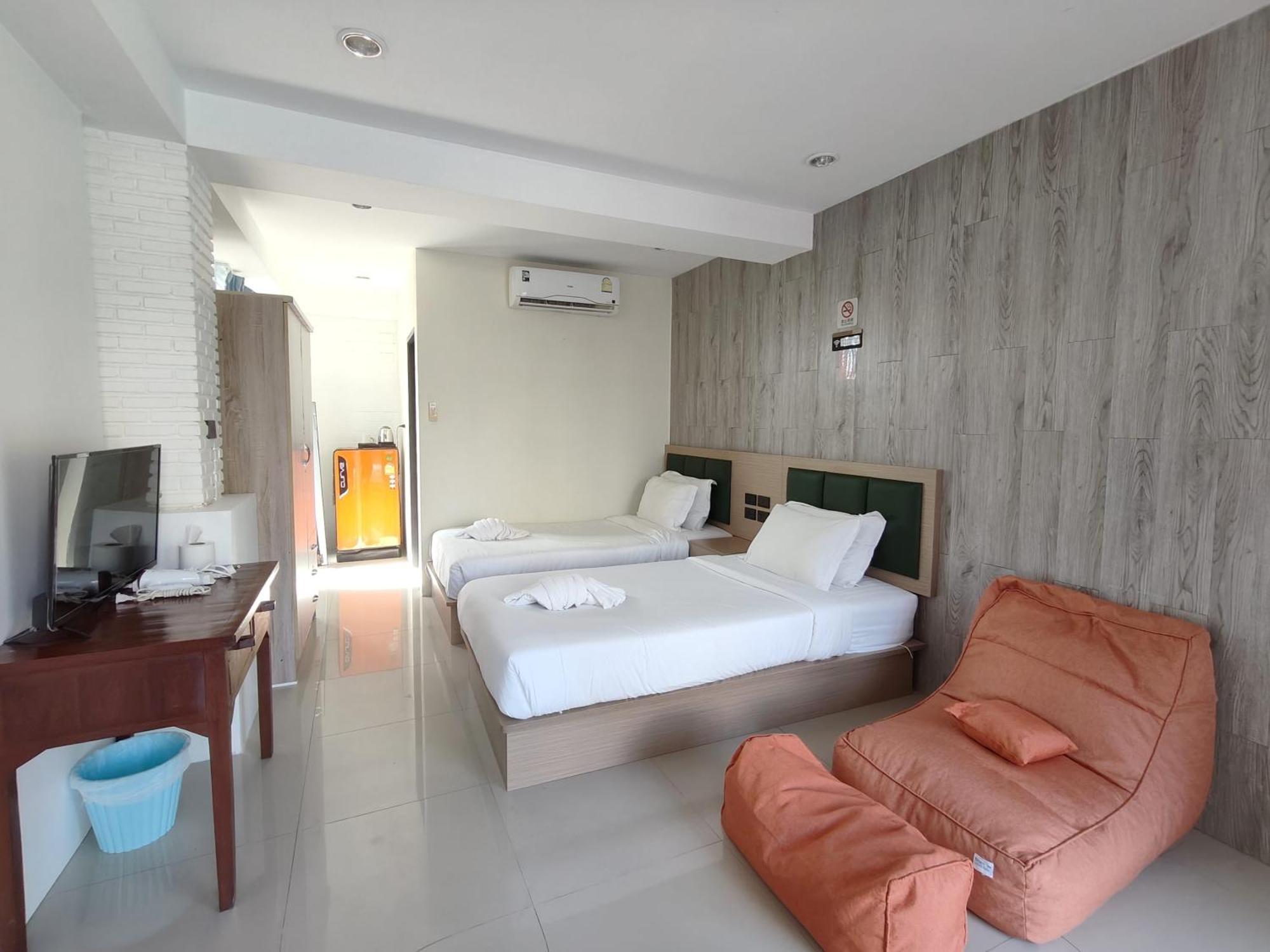 Baankasemsuk Resort 般咔 深宿 Patong Екстер'єр фото