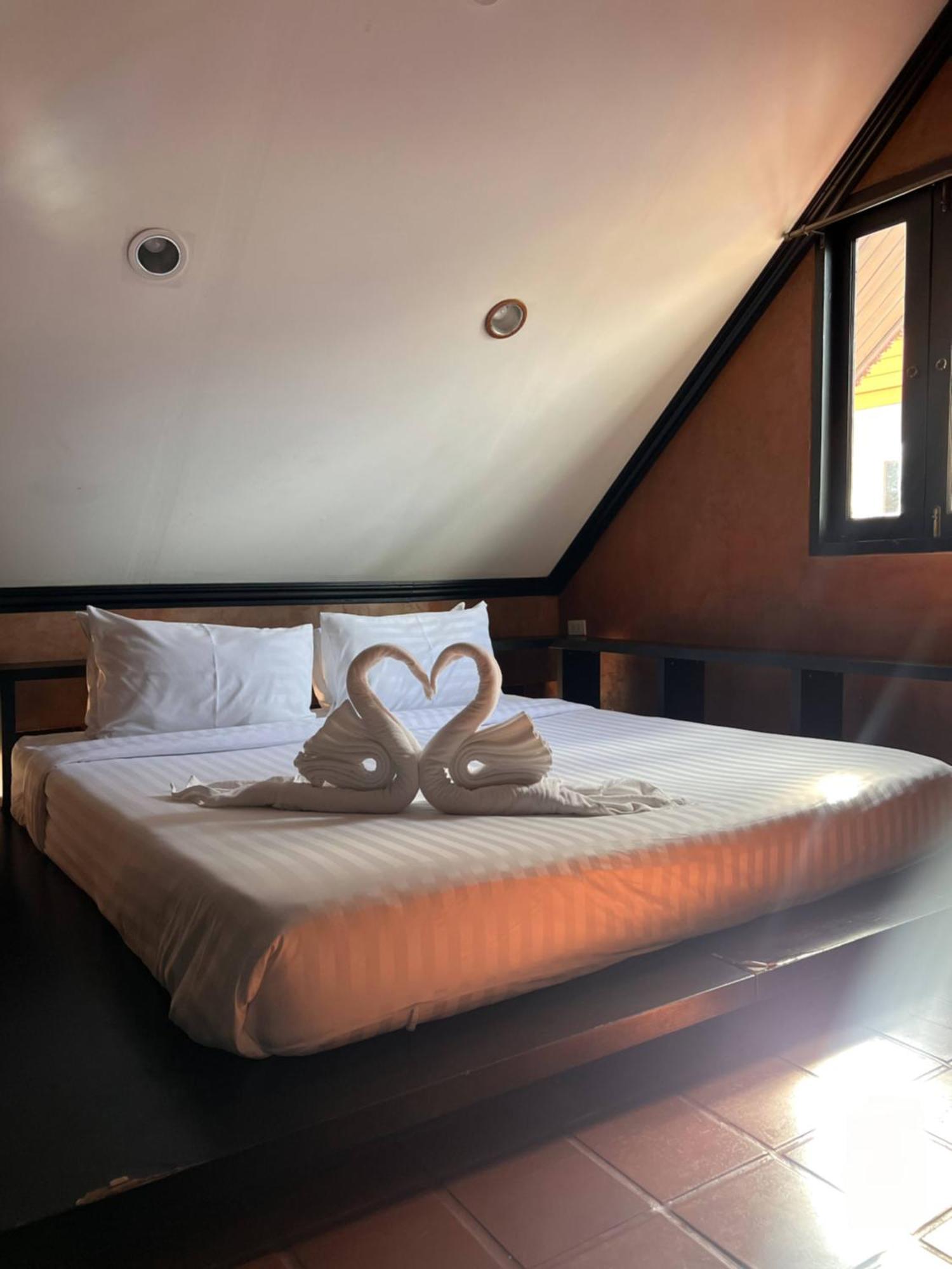 Baankasemsuk Resort 般咔 深宿 Patong Екстер'єр фото