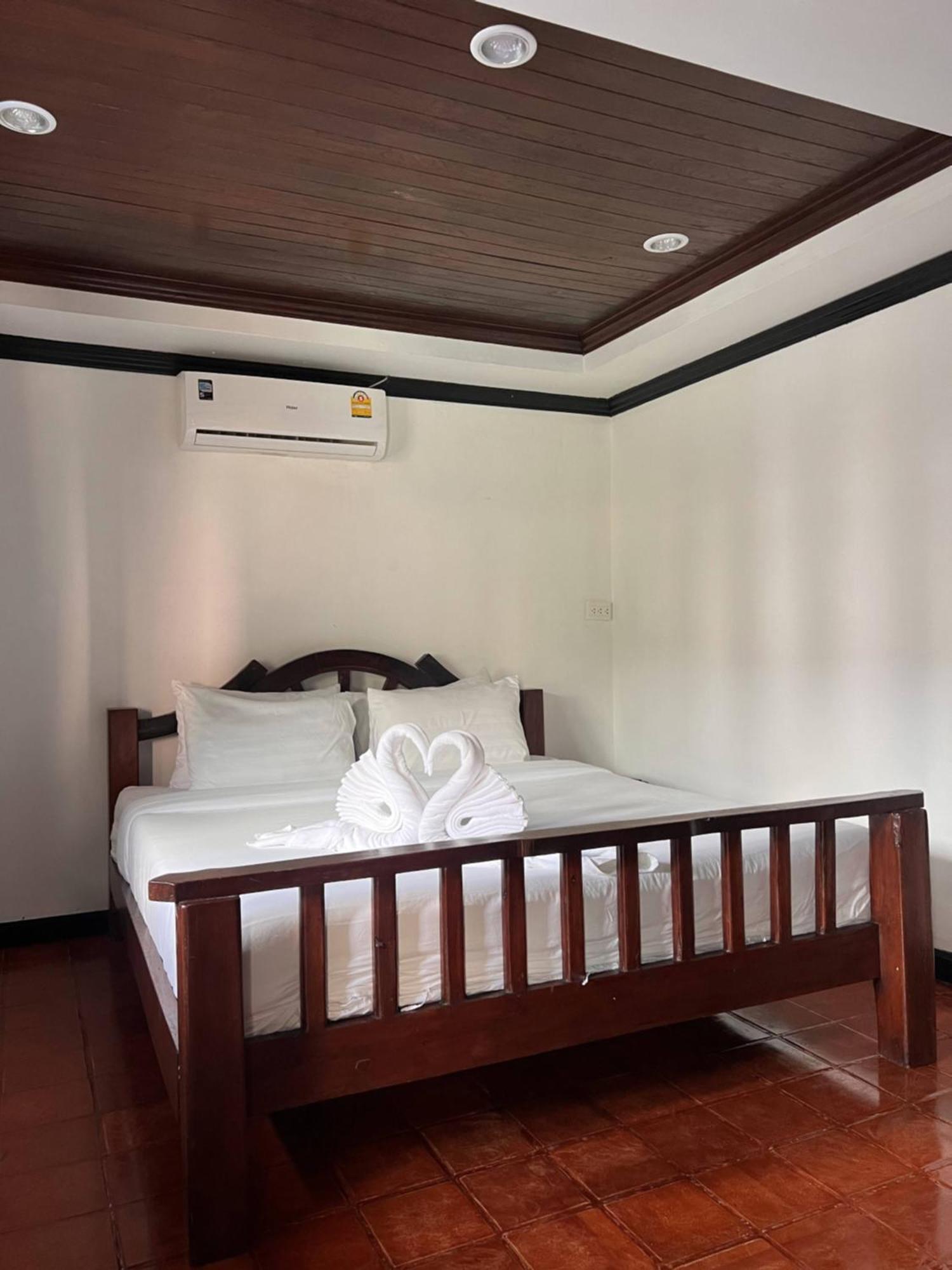 Baankasemsuk Resort 般咔 深宿 Patong Екстер'єр фото