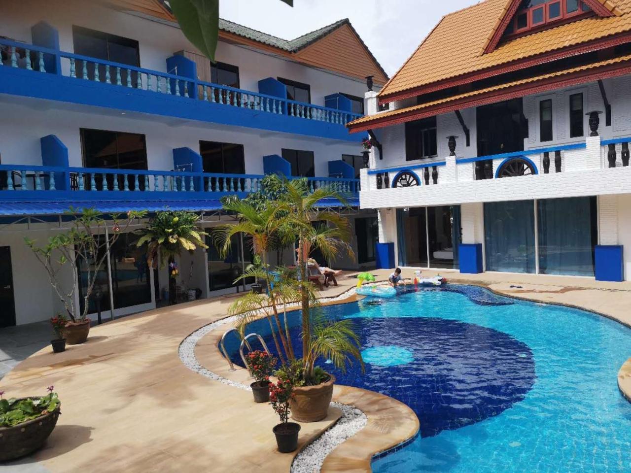 Baankasemsuk Resort 般咔 深宿 Patong Екстер'єр фото